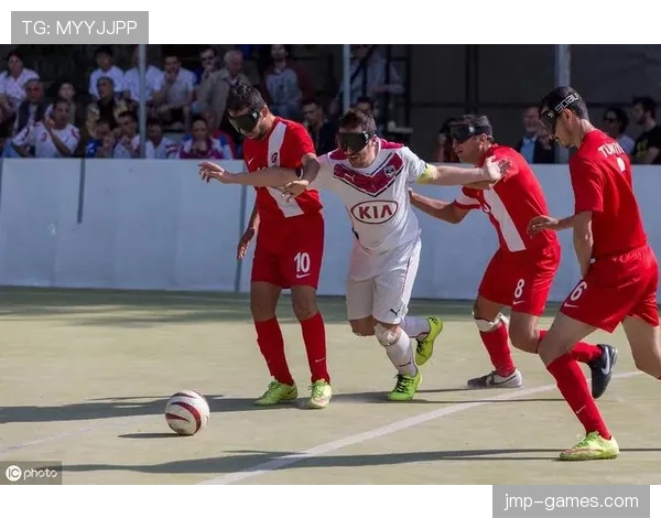 合理冲撞 vs 犯规：裁判如何界定身体对抗的合法边界？